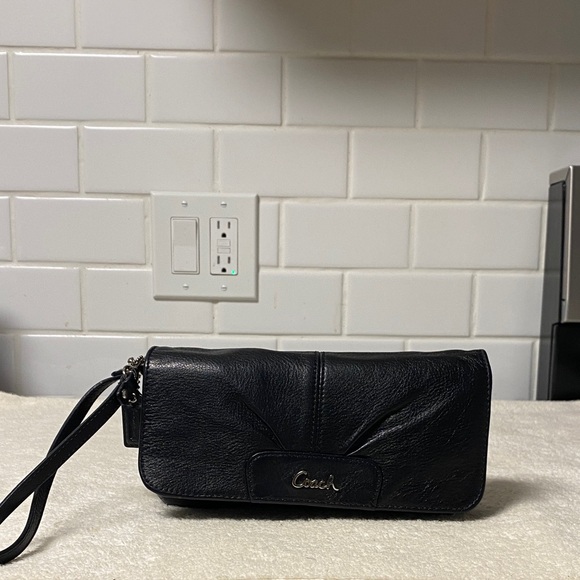 Vintage Coach Black Leather  Wristlet